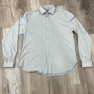 Michael Kors - Men’s Slim Fit - Fine Gauge Knit - Button Up - Size 17 36/35 (XL)